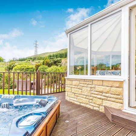 3 Bedroom Luxury Home, Hot Tub, Stunning Views Of Killin, Sitting On The River Dochart Eksteriør bilde